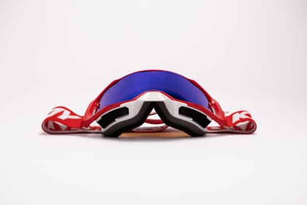 Masque POLYGONE rouge – Image 4